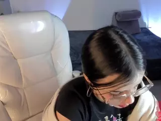 Niicole-Fox2's Live Sex Cam Show