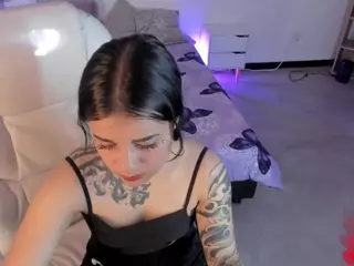 Niicole-Fox2's Live Sex Cam Show