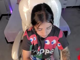 Niicole-Fox2's Live Sex Cam Show