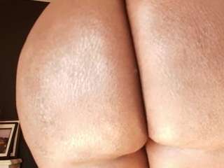 Acest model este live acum. sensualcrazy