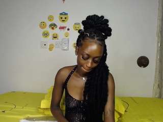 emilyvella Live Webcam on CamSoda