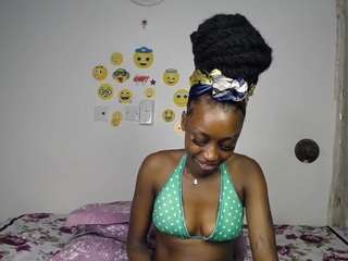 emilyvella webcam model