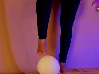 nessa-moon's CamSoda show and profile