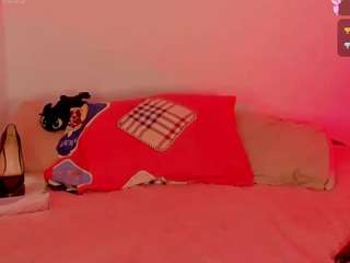 nessa-moon Lovense live webcam