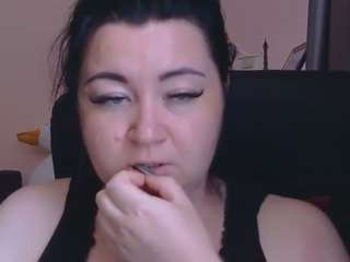 medjik-lool Live Webcam on CamSoda