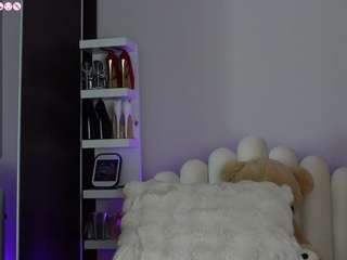 This model is live right now. angelamystx