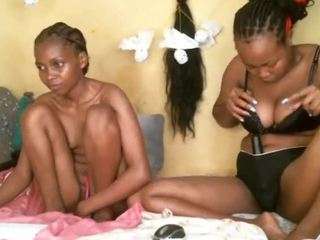 bellahsmith webcam model