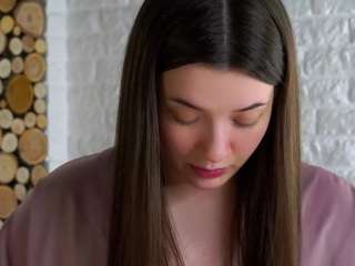 Live Sex Chat with Lucy (@cwenfenney)