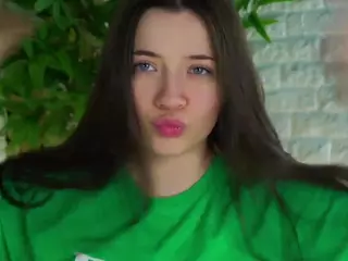CwenFenney's Live Sex Cam Show