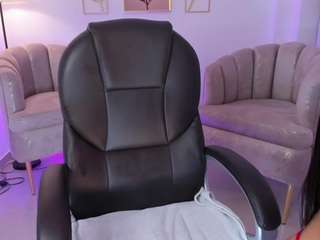 Live webcam model laylaa-breezee on Soda Cams