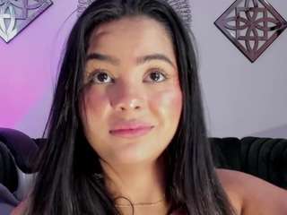 laylaa-breezee Live Webcam on CamSoda