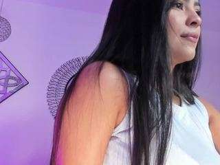 laylaa-breezee webcam