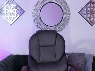 laylaa-breezee Live Webcam on CamSoda