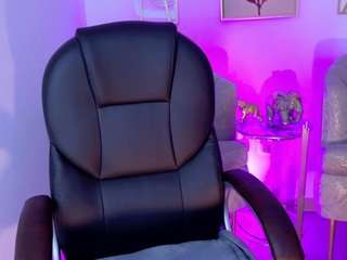 Live stream of laylaa-breezee