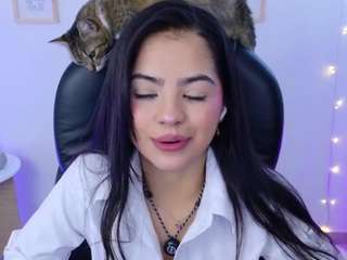 Laylaa-Breezee live cam preview