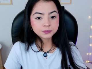 laylaa-breezee's live room