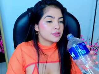 Laylaa-Breezee