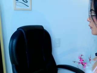 laylaa-breezee Live Webcam on CamSoda