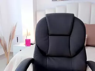 Laylaa-Breezee's Live Sex Cam Show
