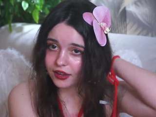 linneade Live Webcam on CamSoda