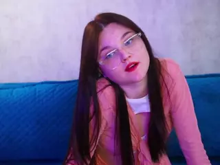 udelabirchfield's Live Sex Cam Show