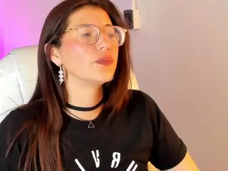 Antonellaa-3's Live Sex Cam Show