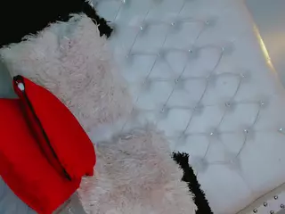 CamiiGarcia's Live Sex Cam Show