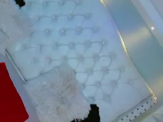 CamiiGarcia's Live Sex Cam Show