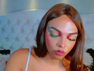CamiiGarcia's Live Sex Cam Show