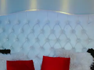 CamiiGarcia's Live Sex Cam Show