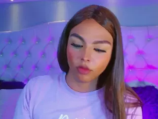 CamiiGarcia's Live Sex Cam Show