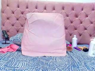 diane-lou Live Webcam on CamSoda