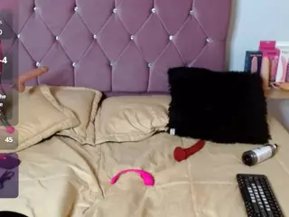 Yina's Live Sex Cam Show