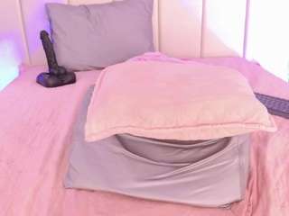 sacha-malala live webcam show