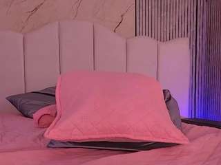 sacha-malala live webcam show