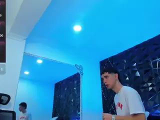LiiamHudson's Live Sex Cam Show