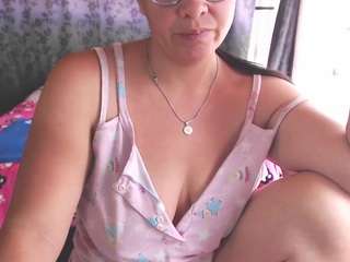 miialatin95 Live Webcam on CamSoda