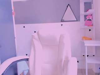 tiana-glowxxx webcam