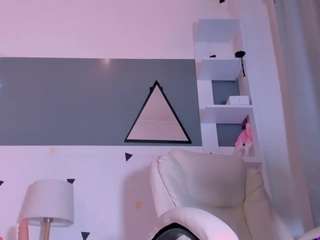 tiana-glowxxx webcam