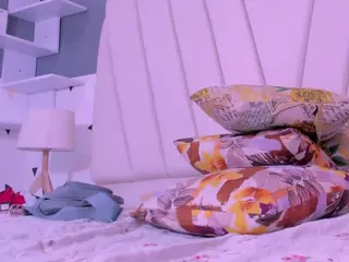 Tiana-Glowxxx's Live Sex Cam Show