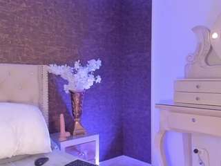  alison-mooon chat room