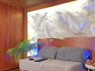 alison-mooon Live Webcam on CamSoda