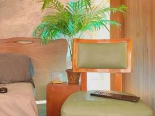 alison-mooon Live Webcam on CamSoda