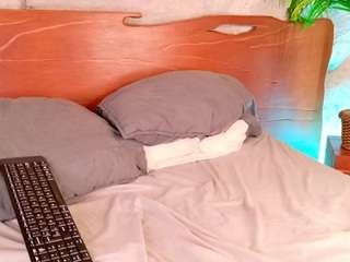 alison-mooon Sex Cam Show