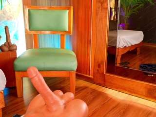 alison-mooon Sex Cam Show