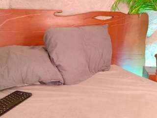 alison-mooon Sex Cam Show