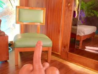 Alison Moon live webcam show