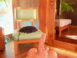 Alison Moon live cam preview