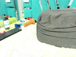 dayra-parker's CamSoda show and profile