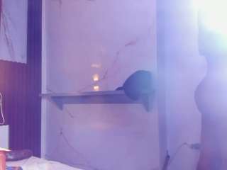dayra-parker's live room